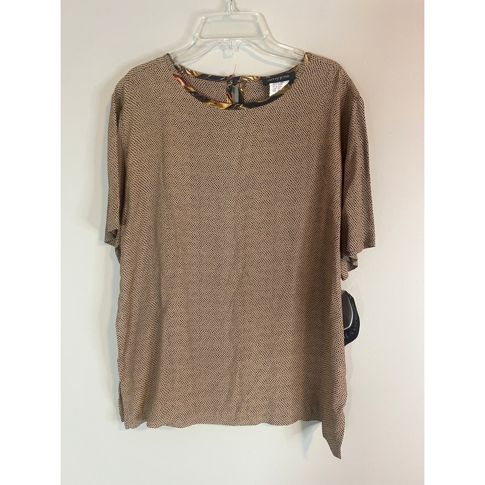 Amy Jess Womens Medium Tan Black Micro Dot Rayon Blouse Short Sleeve 6789-LD NWT